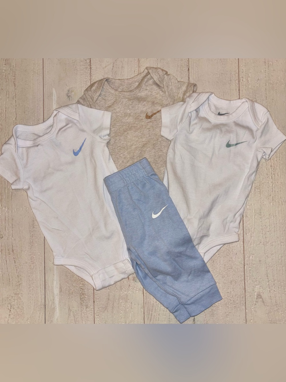 Nike Baby Short Sleeve Bodysuit & Jogger Set